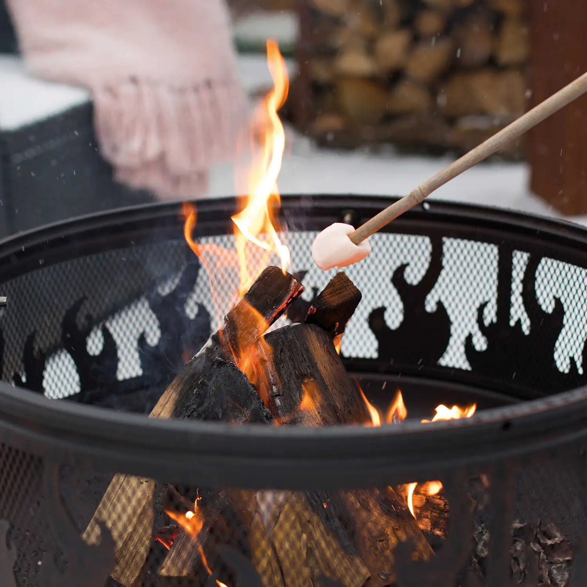 Firepit with Grill and Mesh