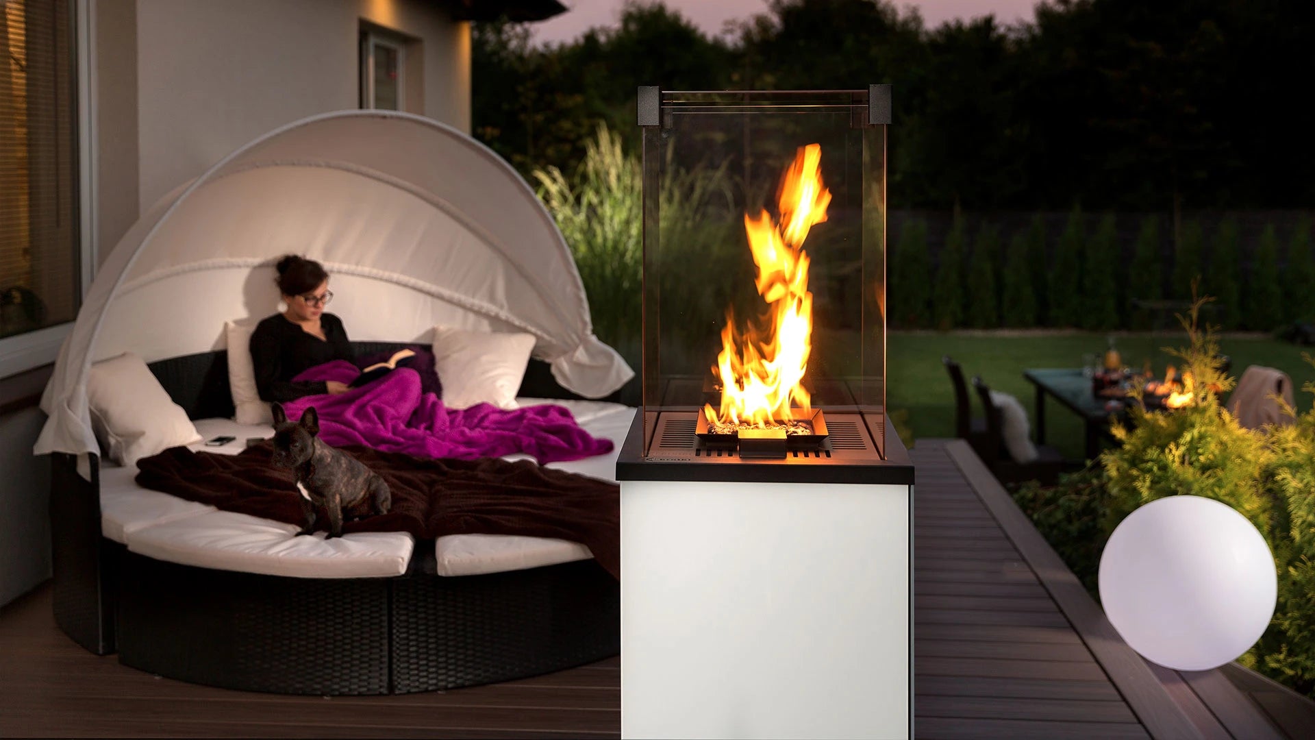 Deluxe Patio Outdoor Gas Fireplace - White
