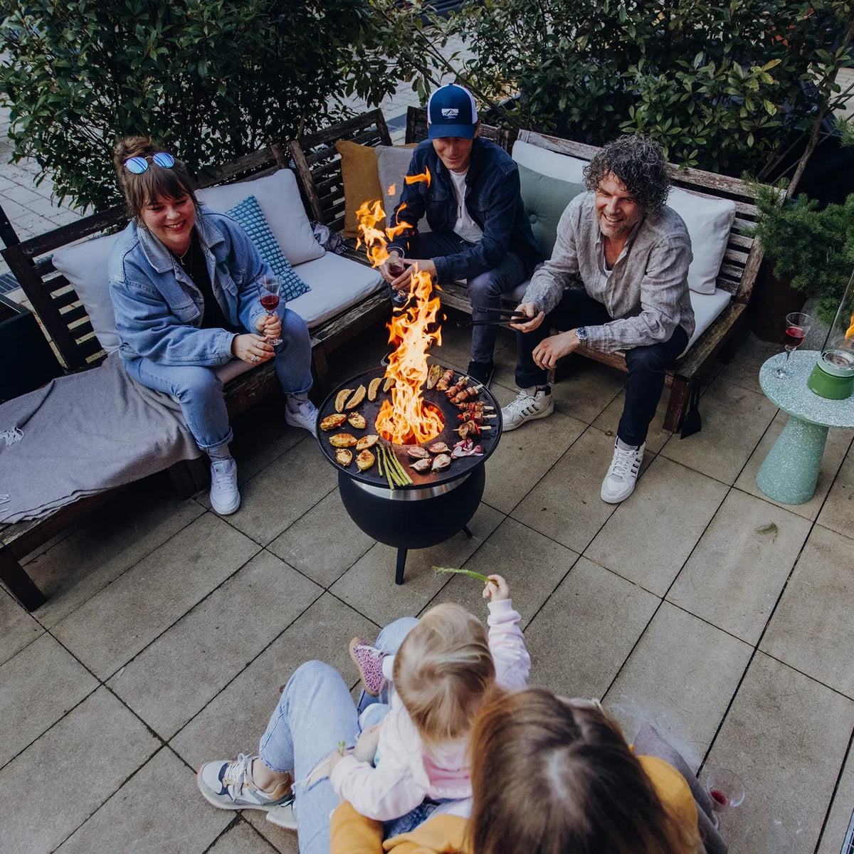 Grill plate for Höfats Moon 45 outdoor smokeless fire pit.